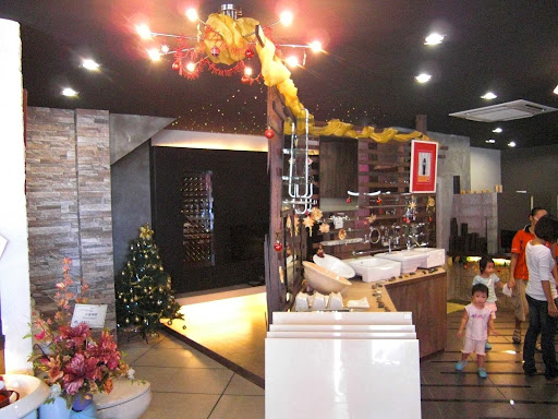 YL Gallery (Yut Leong (M) Sdn Bhd)