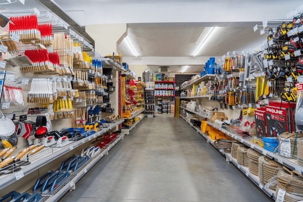 Building materials store